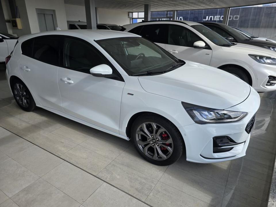 Ford Focus 1.0 Ecoboost MHEV ST-Line X 125 2025